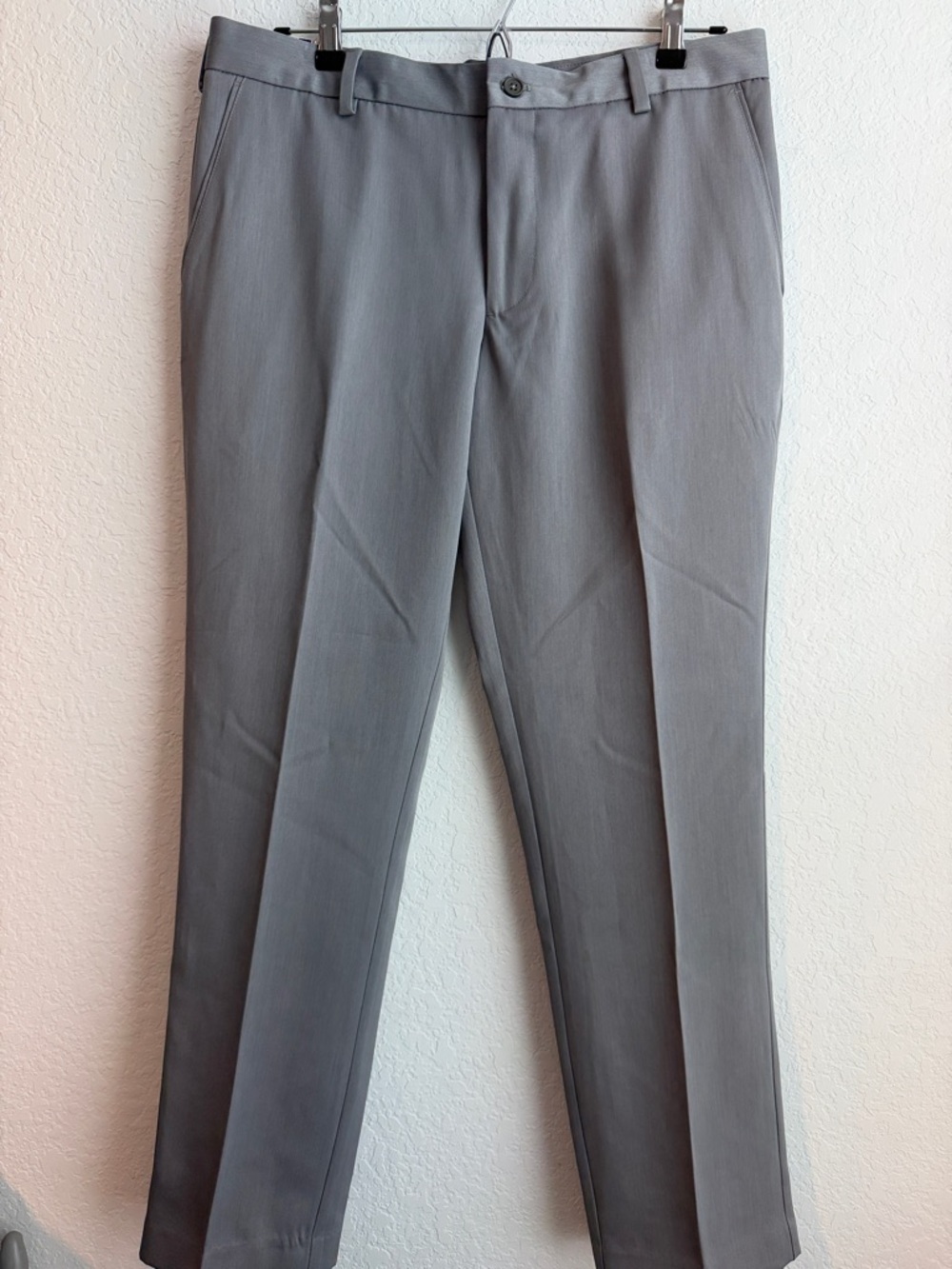 Izod Slim Fit Easy Care Dress Pants in Gray
